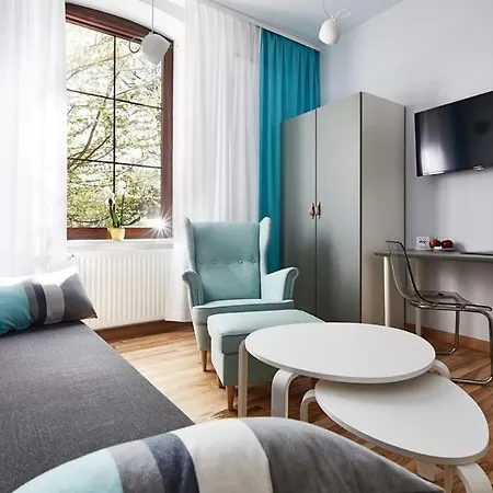 Sztygarka. Pod Wieza Katowice 4* 霍茹夫